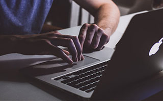 曼城因未出售“水货”遭痛批，球员表现“让球迷不忍卒睹”